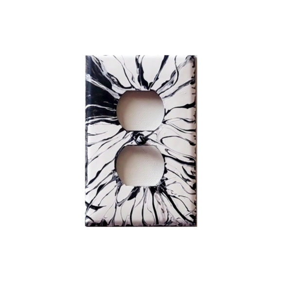 Hand Crafted White and Black Abstract Design Duplex Outlet Wall Plate - Picture 2 of 2